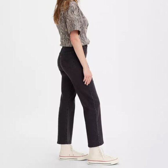 Levi's® Premium Black RIBCAGE STRAIGHT ANKLE WOMEN'S JEANS size 30 - Picture 2 of 13